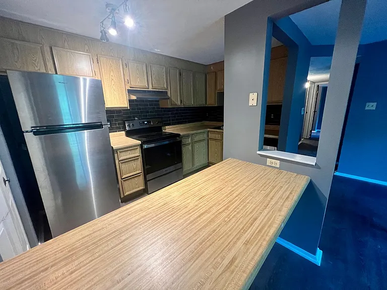 6322 Patrick Henry Dr — Photo 5