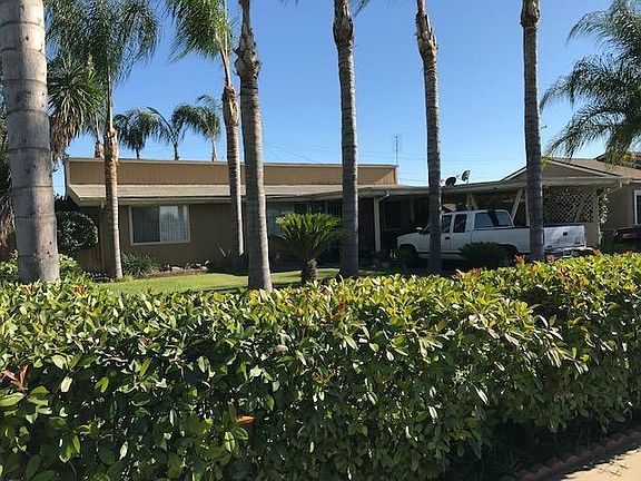 3rd image of 800 E North Way