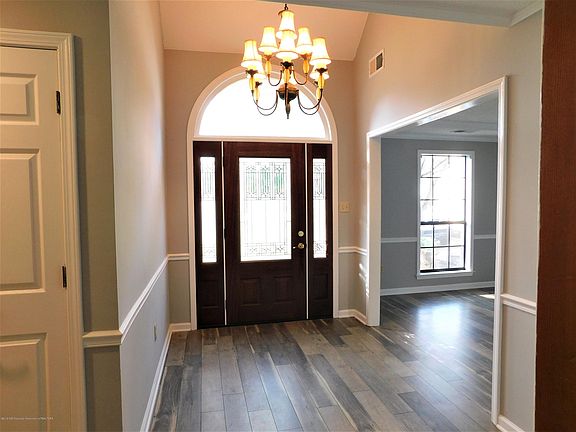 5th image of 1865 Pecan Grove Dr