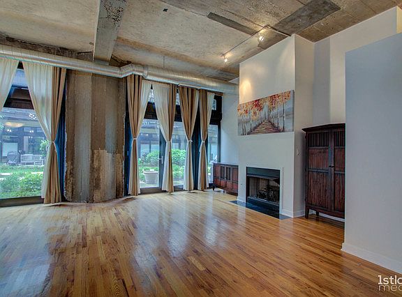 4th image of 1033 W 14th Pl Unit 112