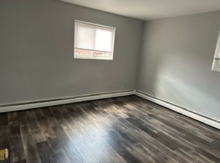 17 W Allens Ln #17, Philadelphia, PA 19119