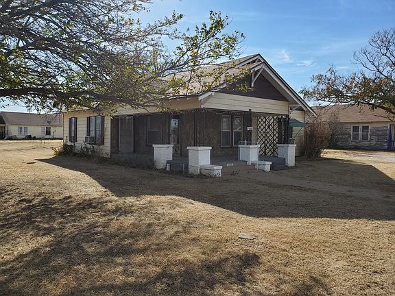 Large yard with front porch.