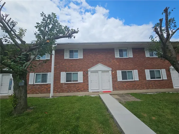 633 American St, California, PA 15419