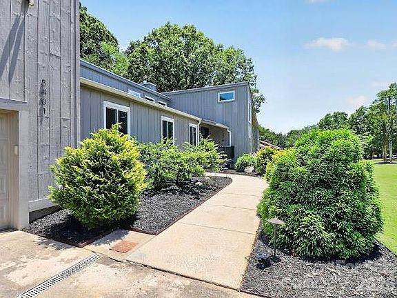3rd image of 8401 Raintree Ln