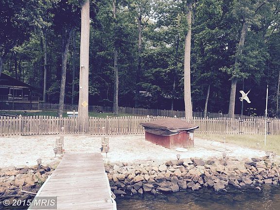 4th image of 640 Lake Caroline Dr