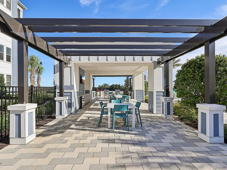 4-web-or-mls-Arena Blvd-1209-904