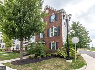 658 E Chestnut St #1, Souderton, PA 18964