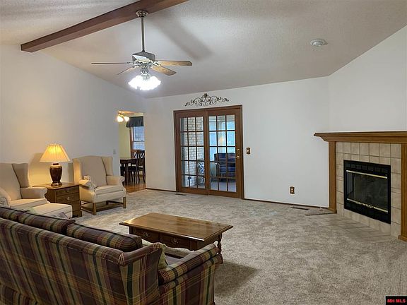 5th image of 44 Red Oak Ct