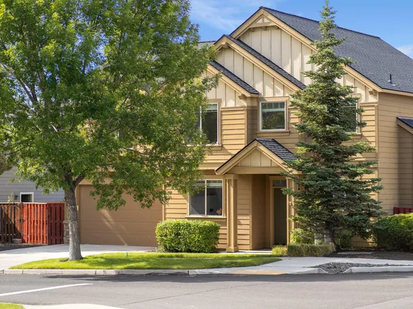2703 NW Greenwood Ave, Redmond, OR 97756