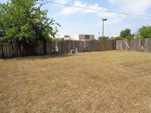 20323 Mountaindale Dr — Photo 9