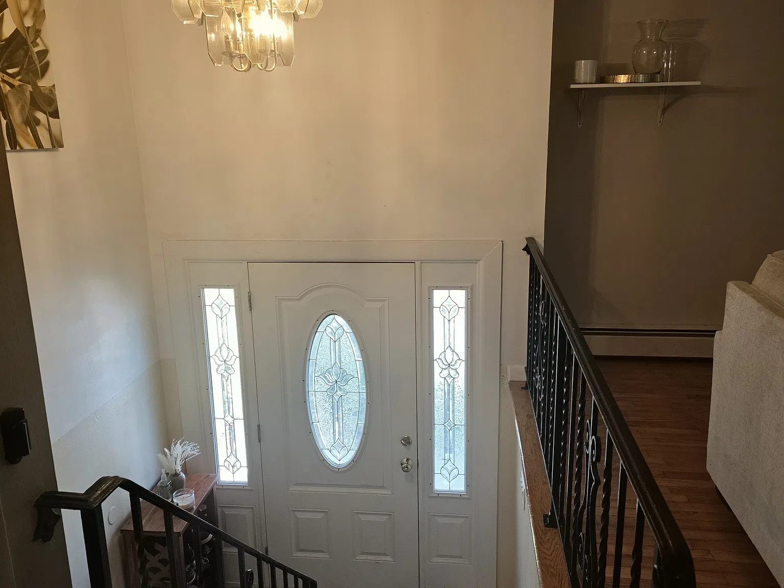 3 bed, 2300 sqft, $3,000 — Photo 2