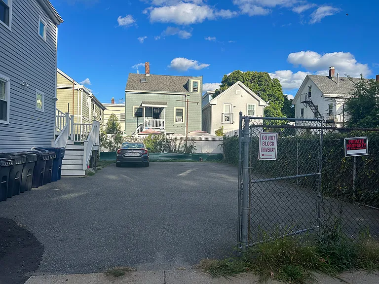36 Hunting St #2 — Photo 23
