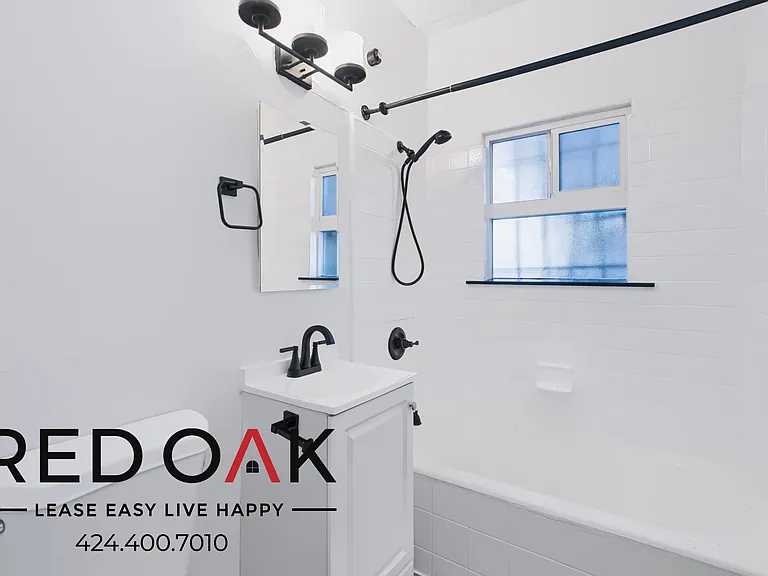 660 S Cochran Ave #103 — Photo 13