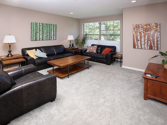 5th image of 781 Montgomerie Cir