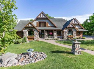 1906 Chinook Dr, Duluth, MN 55811