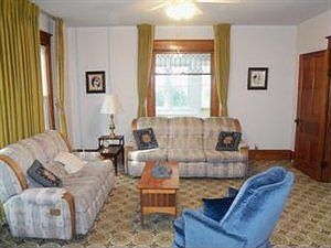 2nd image of 15 Colburn St