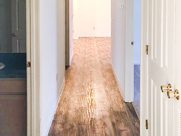 4th image of 1310 Hazel Ln #37