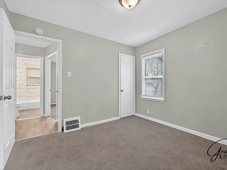 12716 Riad St — Photo 20