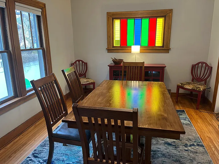 Wonderful dining space. Close off from the living room for privacy..