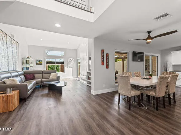 607 Westchester Ln, Thousand Oaks, CA 91320