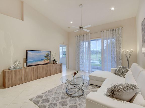 4th image of 2451 Aragon Blvd Unit 2