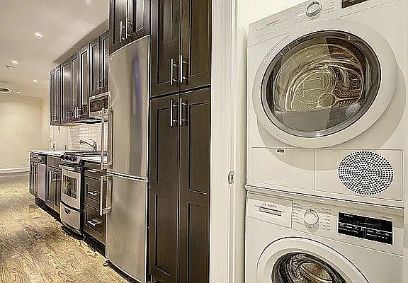 3rd image of 313 E 92nd St APT 2E