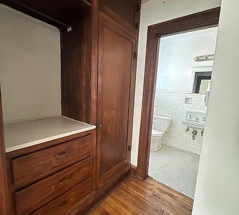 4th image of 47 Parsons Ave APT C