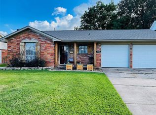 402 Helen Dr, Deer Park, TX 77536