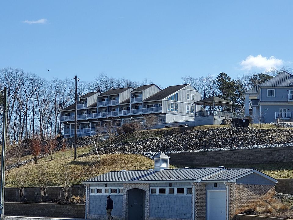 1st image of 16109 Smith Mountain Lake Pkwy #G6
