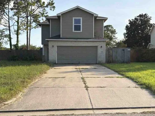 405 N Amherst Dr, West Columbia, TX 77486