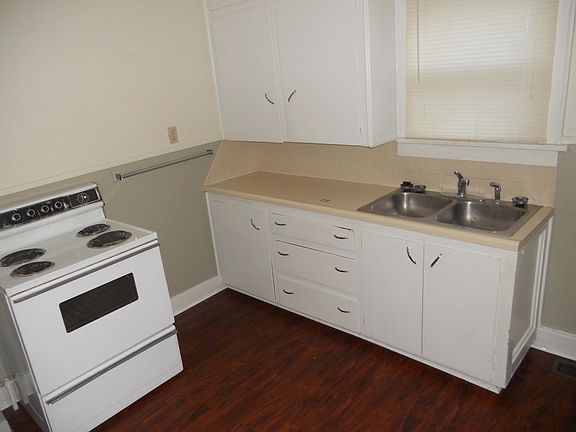 5th image of 307 W 18th Ave