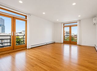 150 S 1st St #3C, Brooklyn, NY 11211
