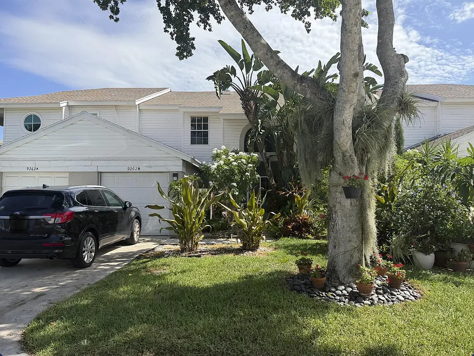 9262 Boca Gardens Pkwy #B
