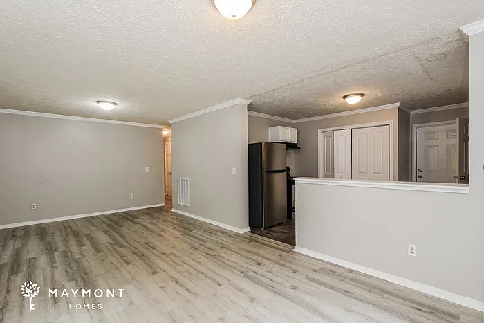 3 bed, 2.0 bath, 1192 sqft, $1,595 — Photo 4