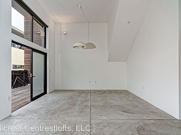 3rd image of 3771 Centre St APT 201