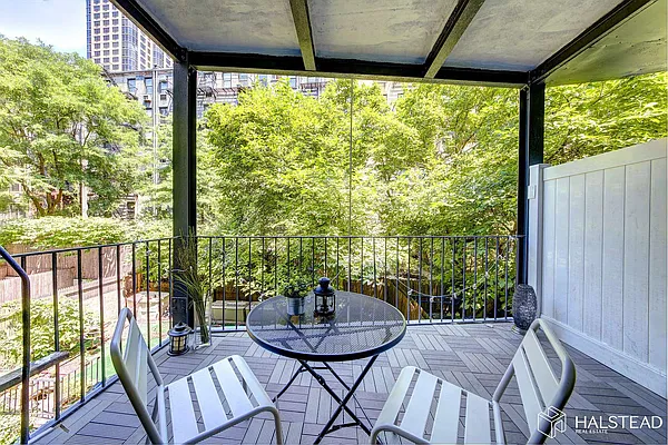 Rented by Halstead Real Estate | media 8