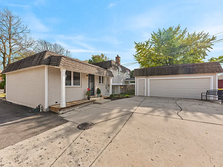 526 S 6th Ave — Photo 18