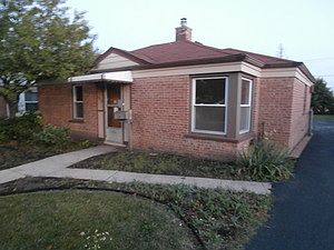 2nd image of 9517 Nerbonne Ave