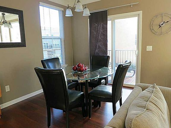 3rd image of 9516 Park Meridian Dr