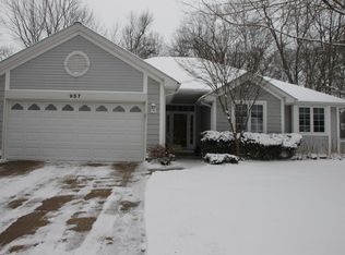 957 Songbird Ln, Holland, MI 49423