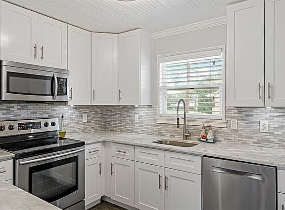 2nd image of 5805 Birchbrook Dr