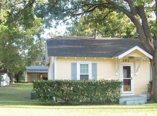 101 E Rowena, Rosebud, TX 76570