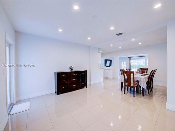 2nd image of 9425 N Miami Ave #0