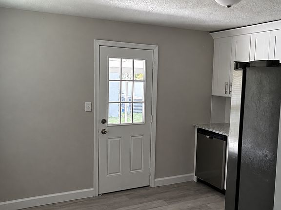 4th image of 438 2nd St