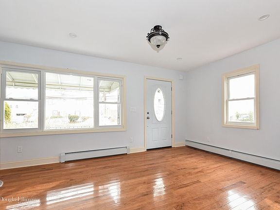 4th image of 13 Wagner Ave