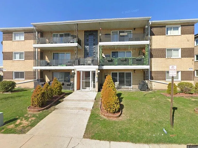 9440 S 79th Ct #3SW — Photo 1