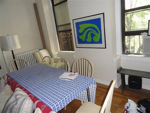4th image of 319-321 W 14th St APT 4-321