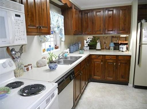 5th image of 109 Snowgoose Ln