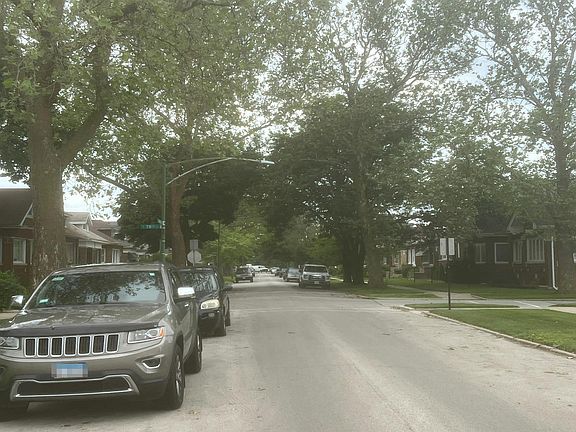 4th image of 7749 S Merrill Ave