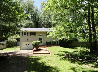 208 Shelhamer Dr, Edinboro, PA 16412